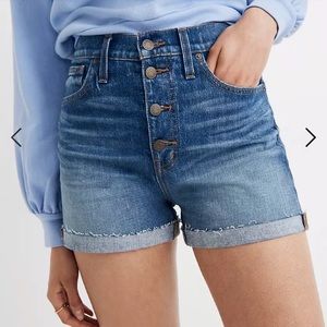 Madewell High Rise Denim shorts - size 26